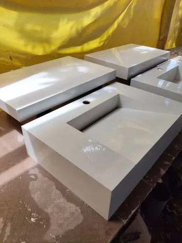 Pias esculpidas em porcelanato 60x40.