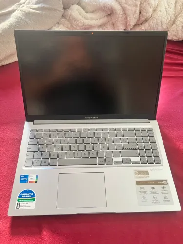 Notebook ASUS Vivobook 15 i5 8GB SSD 512GB Seminovo Completo R$ 2.850