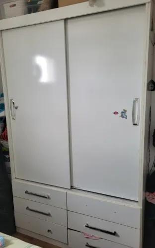 Guarda Roupa de Solteiro Branco