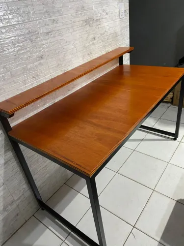 Mesa / Escrivaninha estilo industrial escritório home office sob encomenda e sob medida 