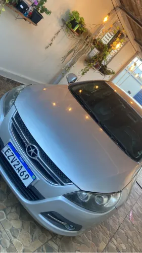 JAC J5 Sedan 1.5 16V 4P Mec. 2013