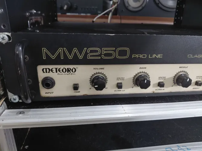 Amplificador Meteoro Mw 250 Válvulas Rca Novas + Originais.