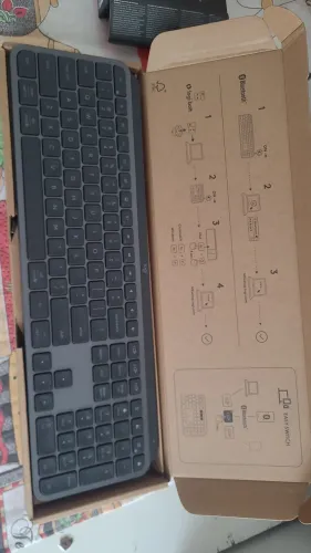 Teclado sem fio Logitech Master series  Mx Keys 