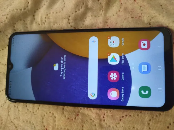 Vendo celular conservado