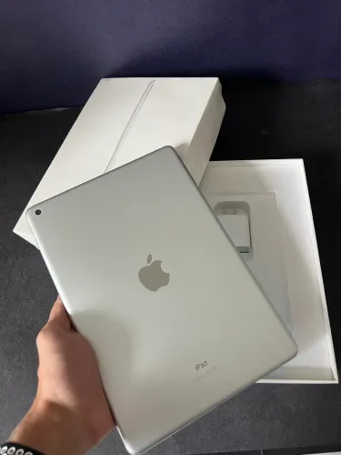 iPad 9 64GB Prata - OLX Pay - Pronta Entrega - Aceito Troca e Parcelo 18x