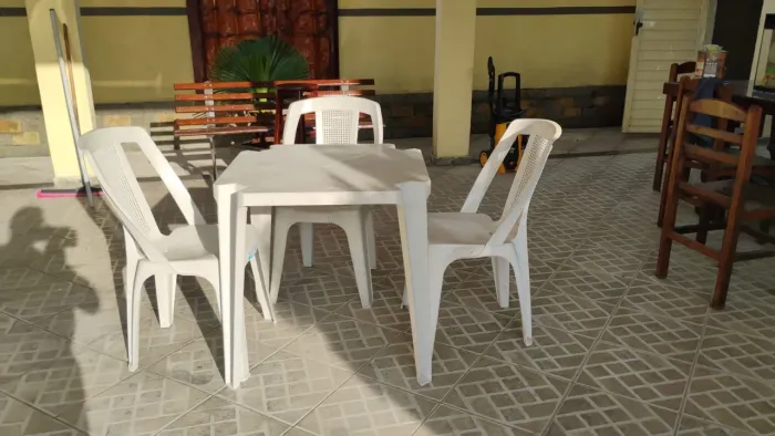 Mesa 4 cadeiras
