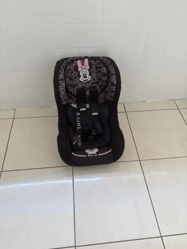 Cadeirinha de bebê para carro!
