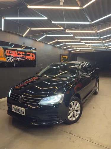 Volkswagen Jetta Trendline 1.4 TSI 16V 4P Aut. 2016