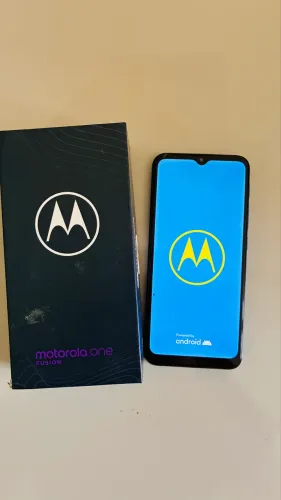Troco ou vendo Motorola one fusion