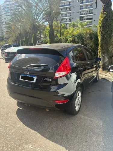 Ford Fiesta 1.6 16V Flex Mec. 5P 2015
