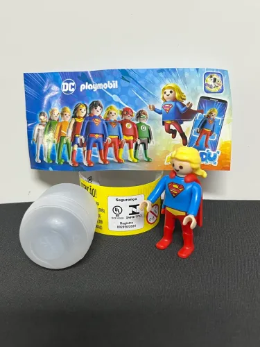 PlayMobil SuperGirl DC Kinder Ovo
