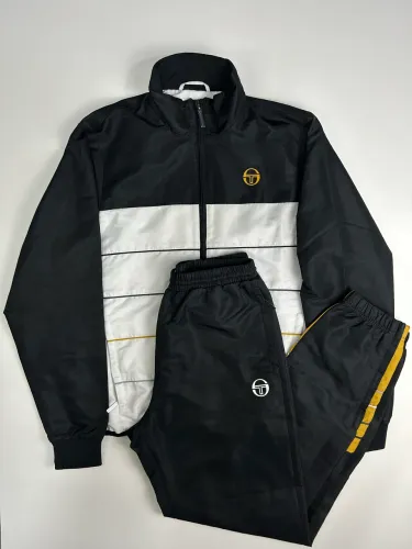 Conjunto Sergio Tacchini