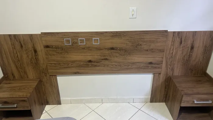 Cabeceira Casal Havana Plus com 2 Criados-Mudos - R$ 250