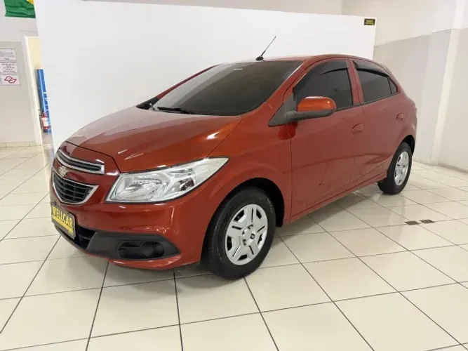 Chevrolet Onix Hatch LT 1.0 8V Flex Power Mec. 4P 2013