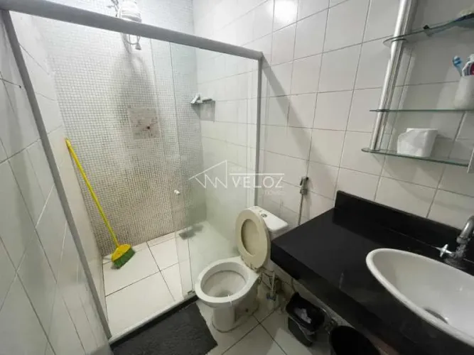 Casa de rua - Sobrado / Residencial / Catete