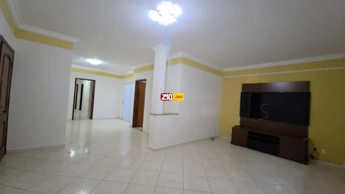 Venda ou Locação de Casa com 3 Quartos e 1 Suíte e Edícula na Vila Suíça em Indaiatuba-SP: