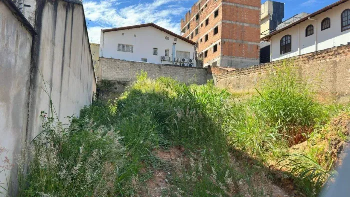 Lote a venda no bairro Castelo!