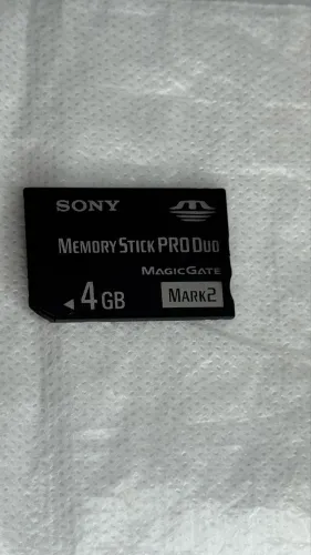 Cartão de Memória Sony Memory Stick PRO Duo 4GB (Mark 2 / MagicGate)