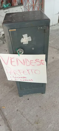 Cofre antigo