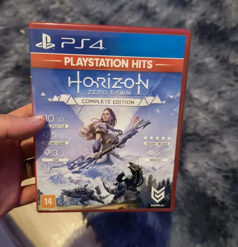 Jogo Horizon Zero Dawn: Complete Edition (linha PlayStation Hits) para PlayStation 4.
