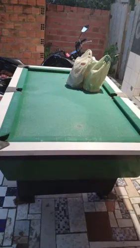 Vende-se uma bilhar usada 2500