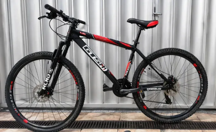 Bicicleta GTSM1 Aro 29 - Ótimo estado | Freio a Disco - 24 Marchas 