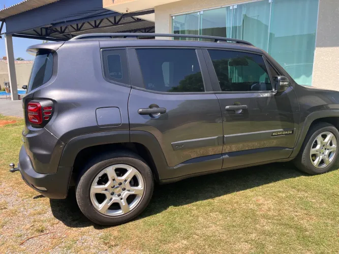 Jeep Renegade Sport T270 1.3 TB 4X2 Flex Aut. 2024