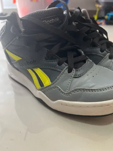 Tênis REEBOK infantil bota menino n° 30 