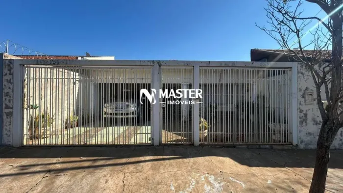 Casa com 3 dormitórios à venda, 180 m² por R$ 390.000,00 - Jardim Lavínia - Marília/SP