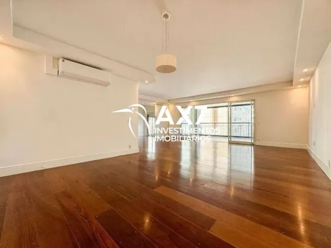 Apartamento de 232m2 com 3 suites