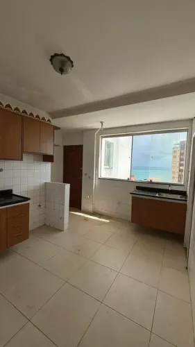 Otimo Apartamento 03 Quartos , Campo Grande ,01 Garagem .