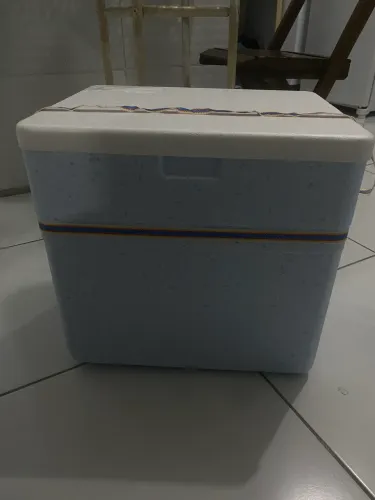 Caixa de Isopor 42l nunca usado