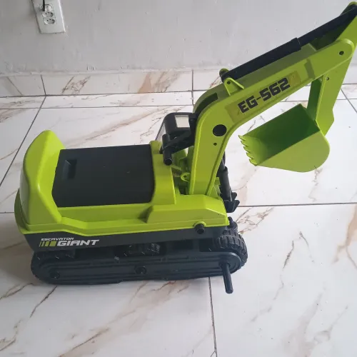 Máquina retroescavadeira infantil