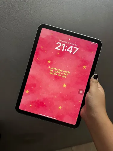 iPad 10ª Geração 64GB Wi-Fi + Caixa, Carregador, Capa e Película