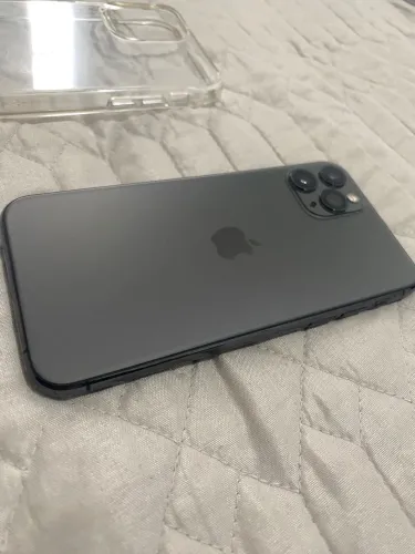 iPhone 11 Pro Max 256GB - Muito Conservado (Única Dona)