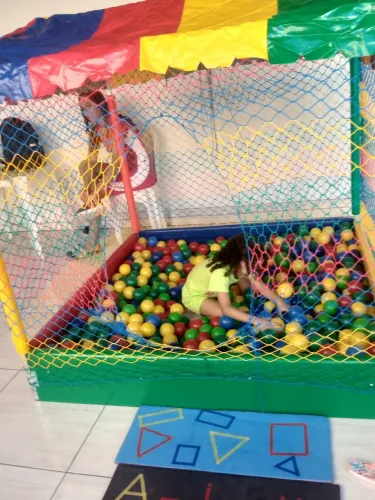 Piscina de bolinha1,50m+1000 bolinhas+saco de bolinhas de tecido com zíper 