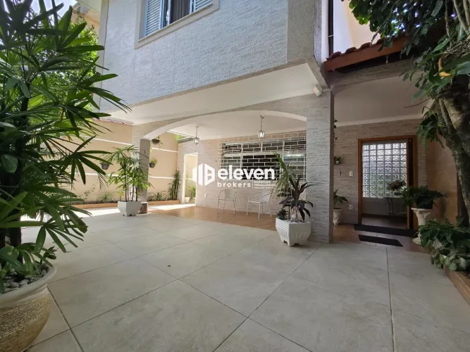Sobrado à venda na Aparecida, Santos/SP | 156m² | 3 dormitórios | 2 suítes | 2 vagas