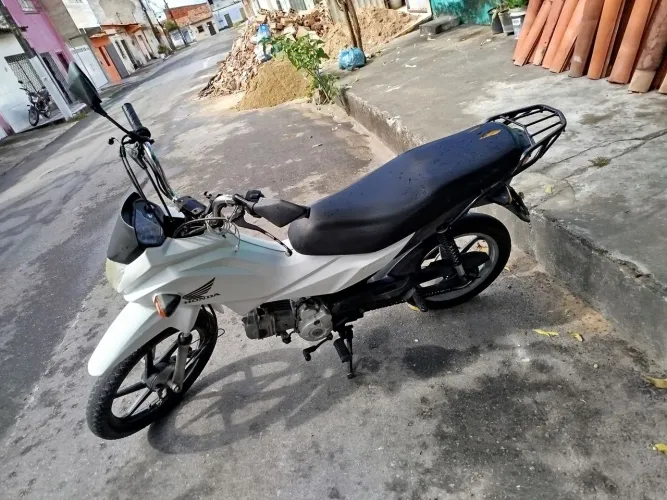 Vendo ou troco pop110i em Celta de 2000 até 2010.