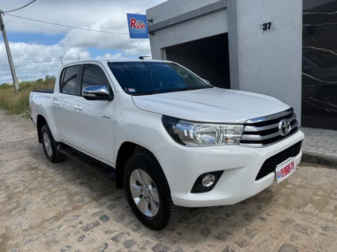 Toyota Hilux CD SRV 4X4 2.8 TDI Diesel Aut. 2017