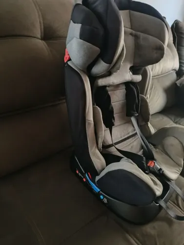 Cadeirinha Voyage Legacy do nascimento até 36kg