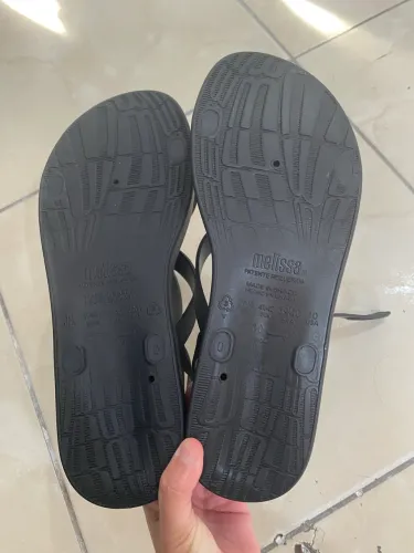 Melissa Sun Barra : Estilo e conforto para versão