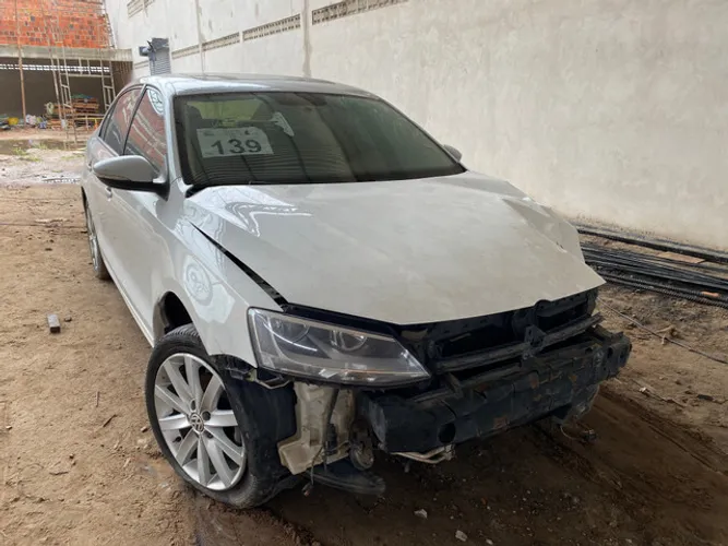 Sucata de jetta 2014 2.0 para retirada de peças