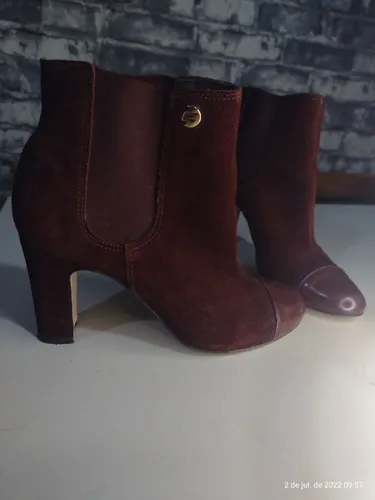 Bota Camurça Cor Vinho Amarronzado Tam: 36