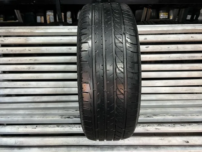 Pneu 205/60/15 Goodyear EfficientGrip Performance R$299 / Pneu 205/60R15