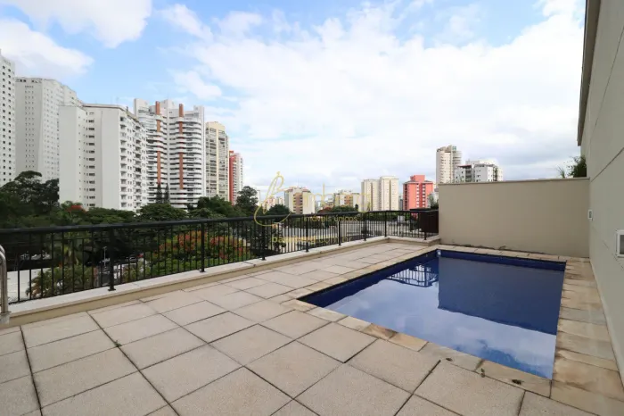 Cobertura Condomínio Les Jardins ! 4 suítes, 5 vagas, espaço gormet, piscina
