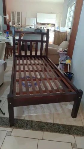 Cama solteiro madeira maciça