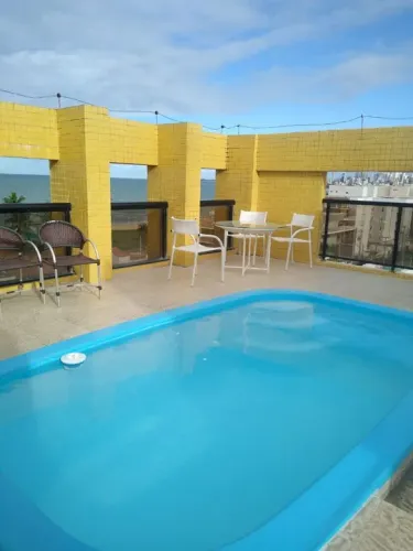 Alugo Apartamentos de 01 e 02 quartos no Jardim Oceania há 70m do Mar