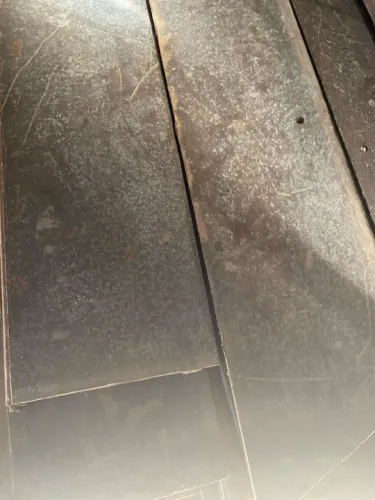 Piso de assoalho usado 