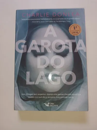 Livro a garota do lago