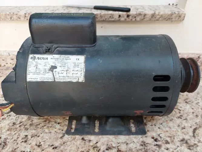 Motor